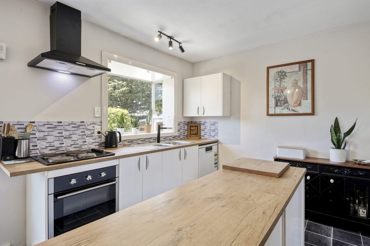 145 Foremans Road, Islington, Christchurch - Carousel 2