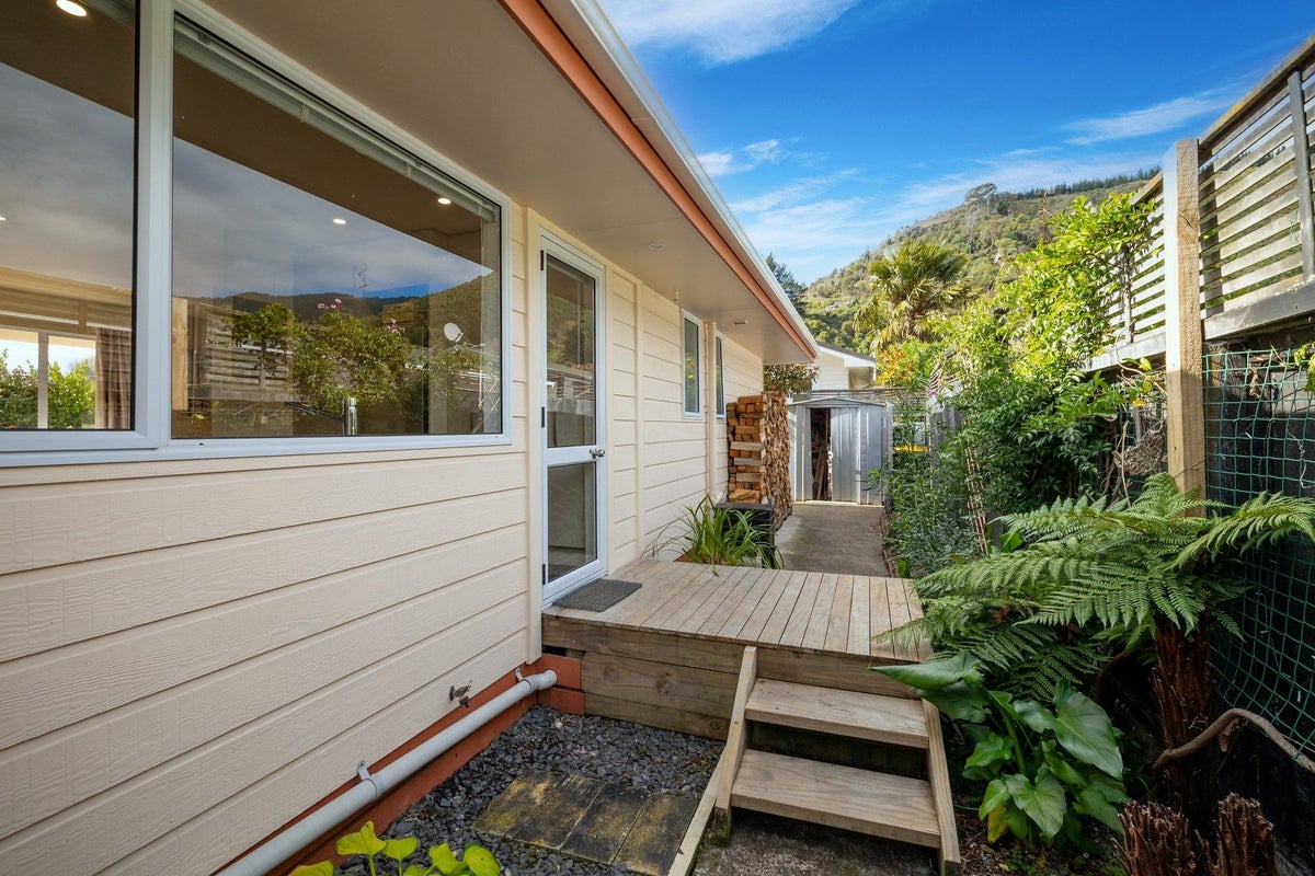2/1 Hinau Street, The Brook, Nelson - Carousel 13