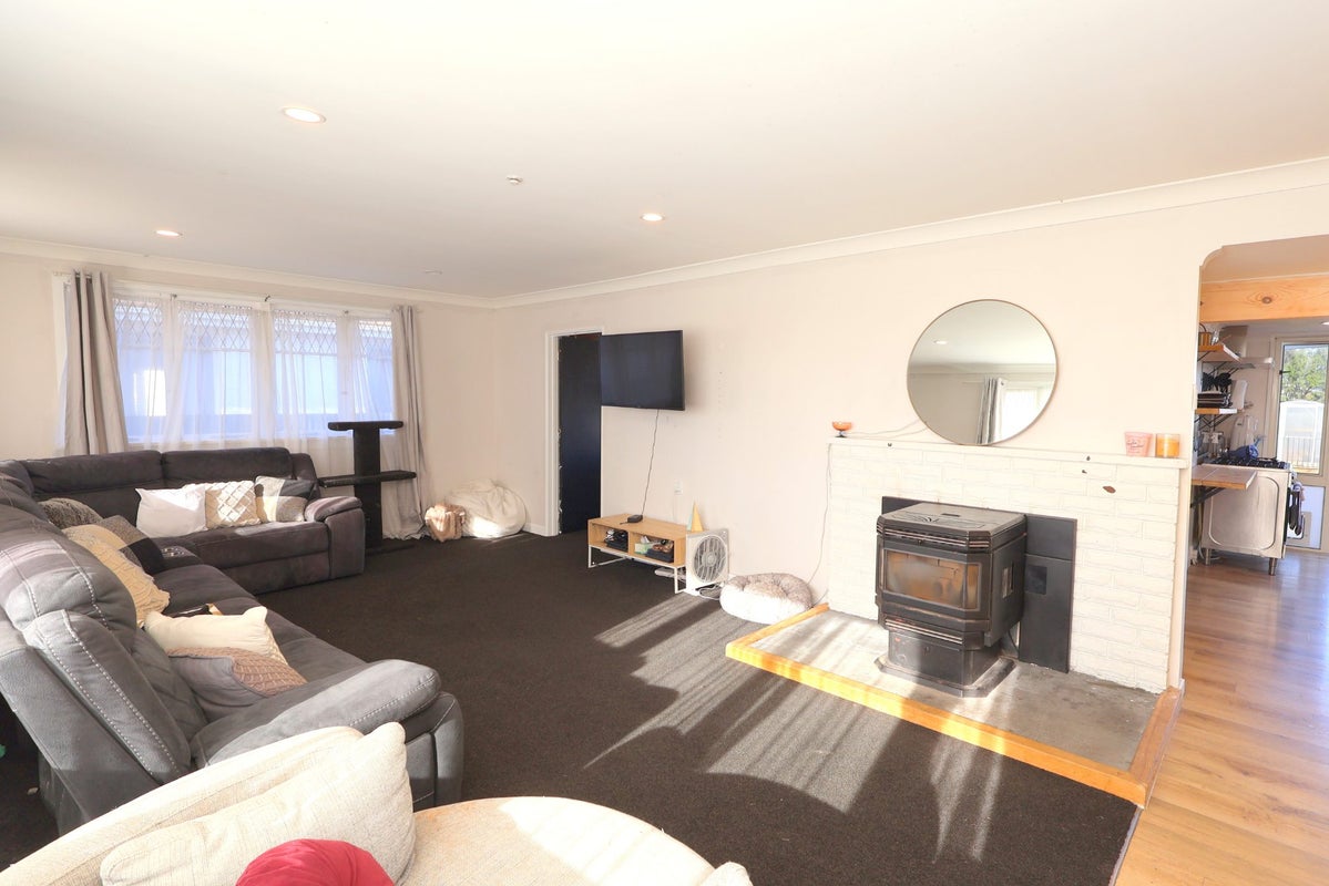 53 Dudley Street, Grasmere, Invercargill - Carousel 2