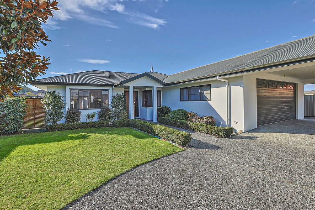 7 Merlot Drive, Greenmeadows, Napier - Carousel 23