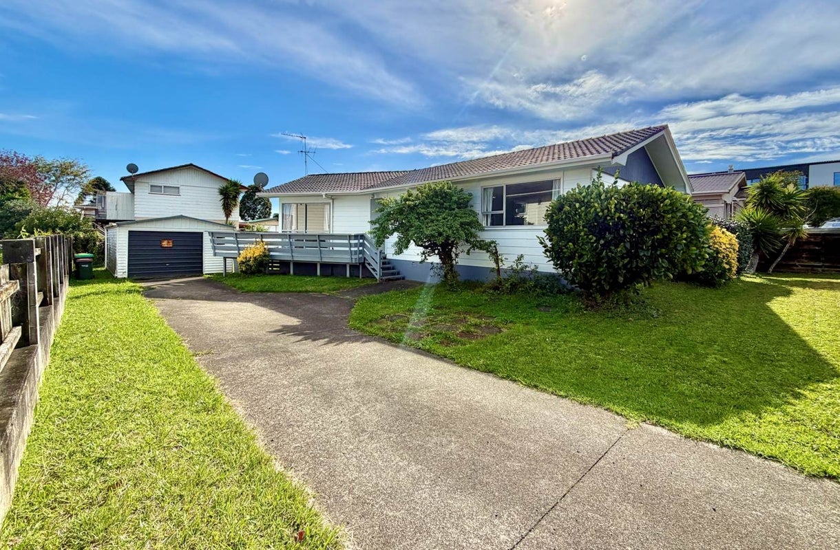 33 Archmillen Avenue, Pakuranga Heights, Auckland - Carousel 2