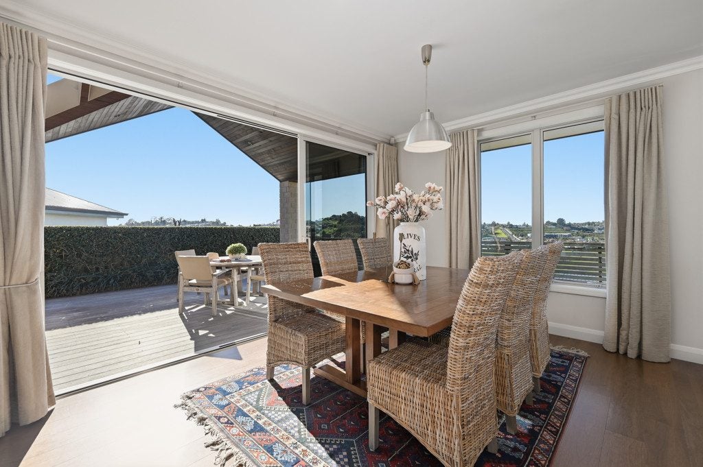 61 Hawkridge Heights, Bethlehem, Tauranga - Carousel 2