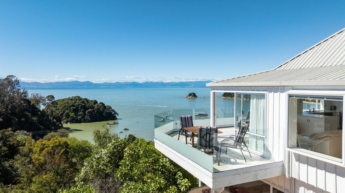 6 Sidney Crescent, Kaiteriteri, Motueka - Carousel 1