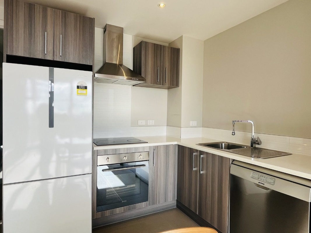 503/5 Rose Garden Lane, Albany, Auckland - Carousel 2
