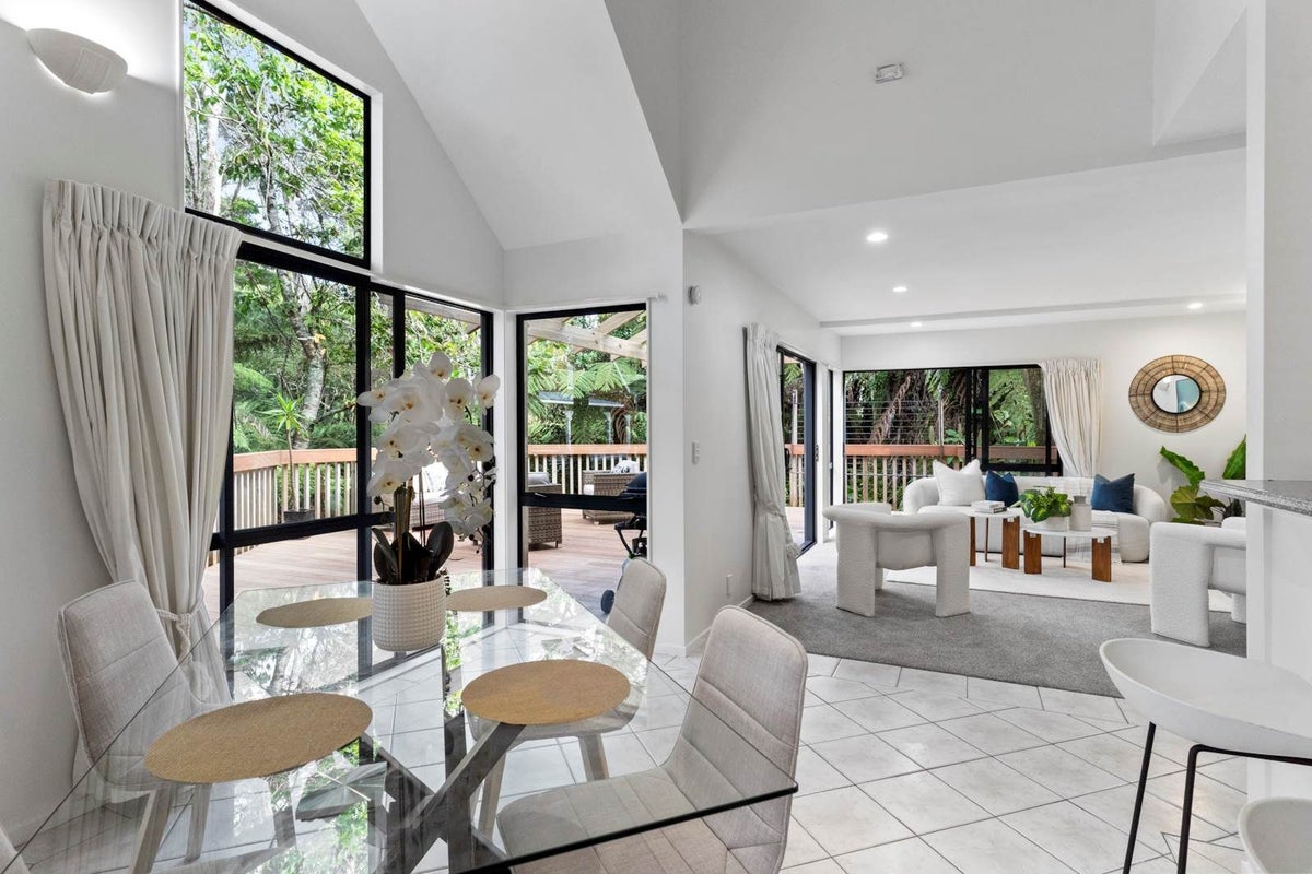 139A Atkinson Road, Titirangi, Auckland - Carousel 2