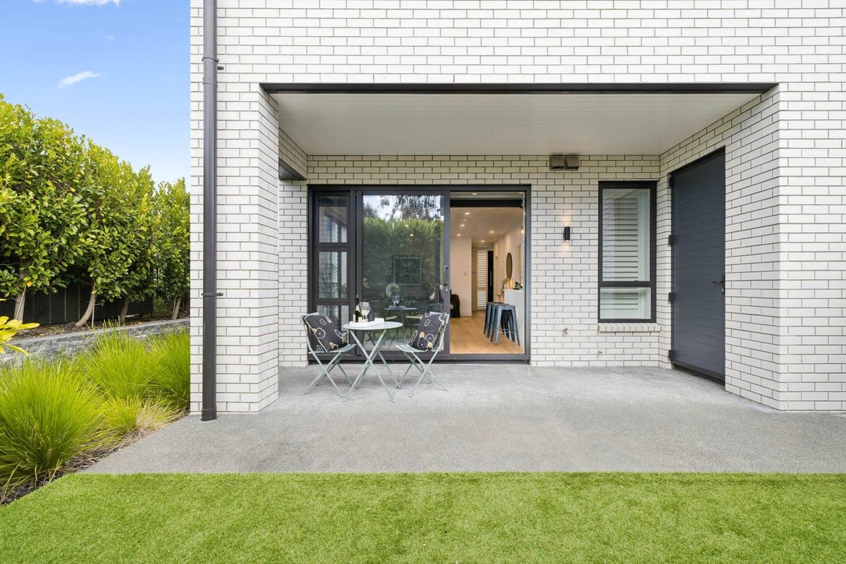 4A Treasury Place, Onehunga, Auckland - Carousel 1