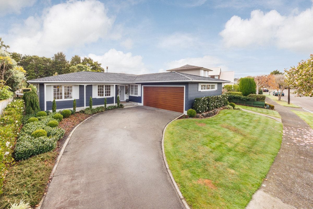 6 Wallace Place, Hokowhitu, Palmerston North - Carousel 1