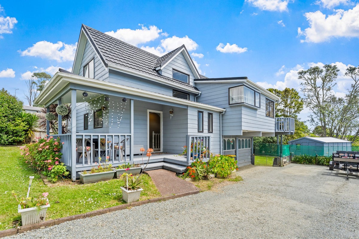 8 Kelgary Place, Wellsford, Wellsford - Carousel 1