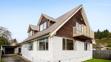 21 Mangaroa Hill Road, Maoribank, Upper Hutt - Carousel 1