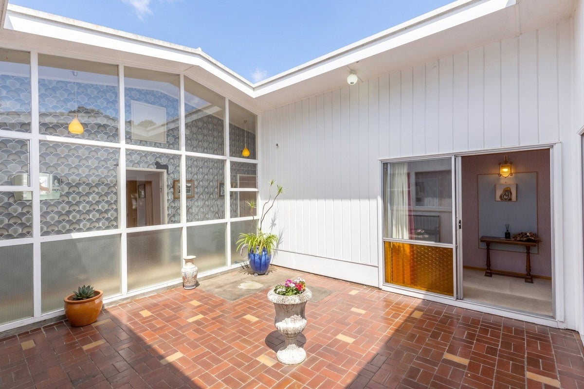 17 Keir Crescent, Lansdowne, Masterton - Carousel 2