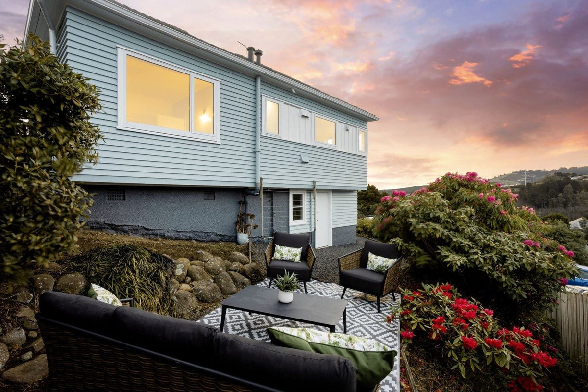 42 Waimea Avenue, Calton Hill, Dunedin - Carousel 1