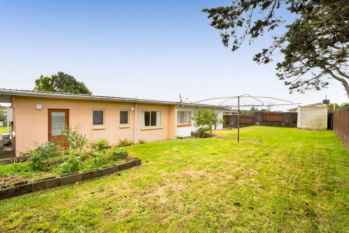 7 Protea Place, Bell Block, New Plymouth - Carousel 2