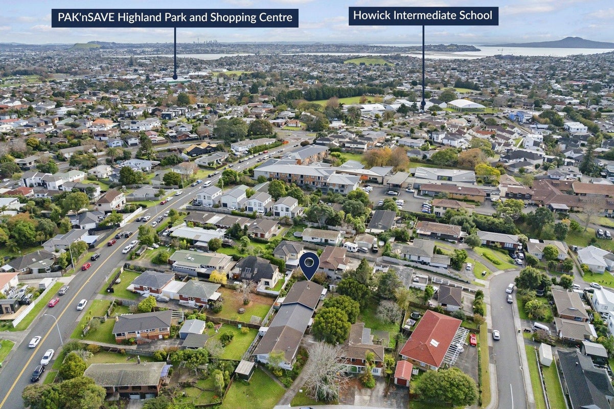 3/39 Pegler Drive, Howick, Auckland - Carousel 21