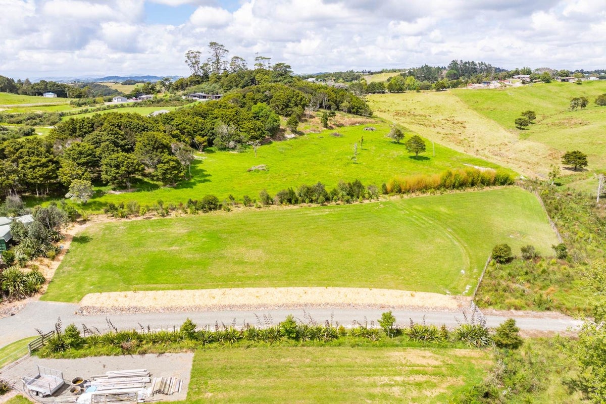 169B Garbolino Road, Mangawhai, Mangawhai - Carousel 1