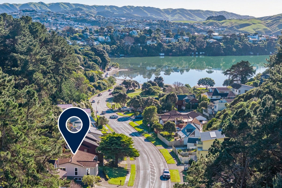38 Postgate Drive, Whitby, Porirua - Carousel 23