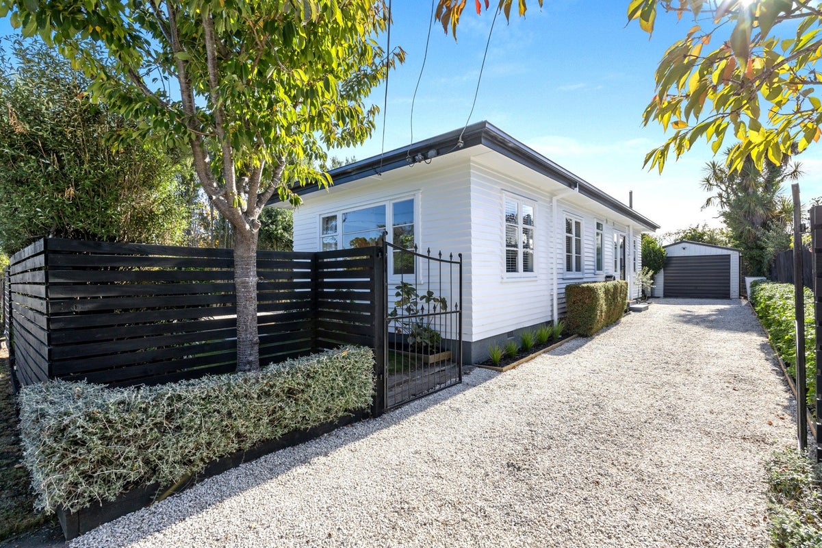 239 Weston Road, St Albans, Christchurch - Carousel 1