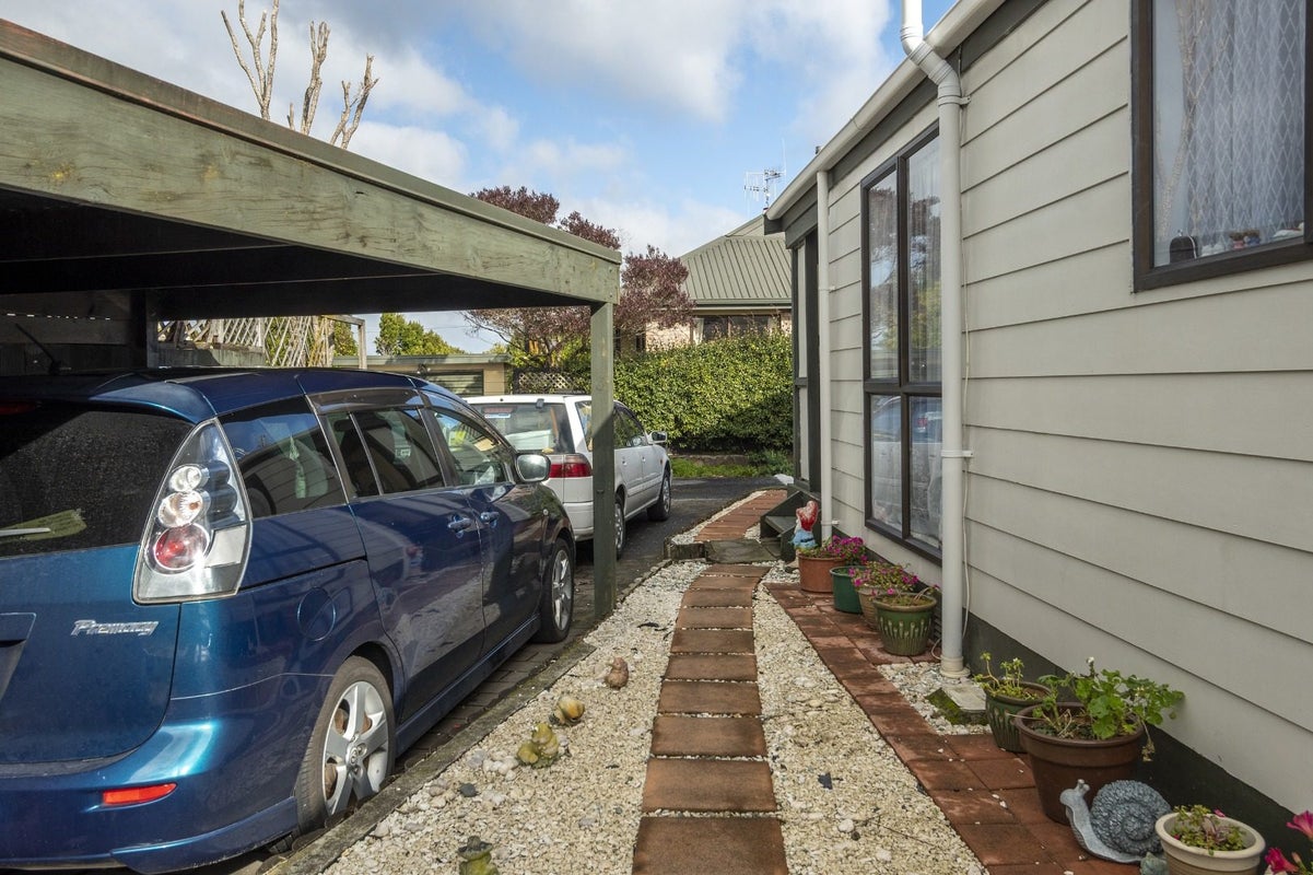 1/18 Sinclair Street, Greerton, Tauranga - Carousel 11