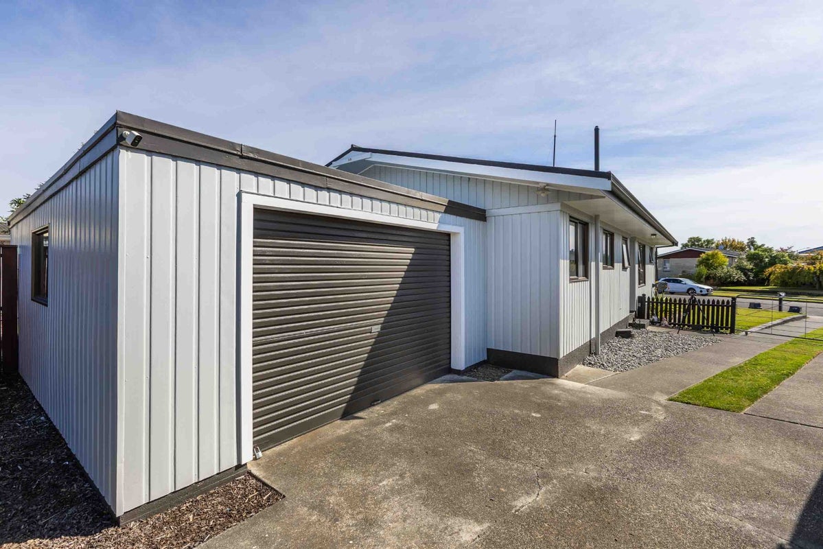34 Shortland Street, Tamatea, Napier - Carousel 13