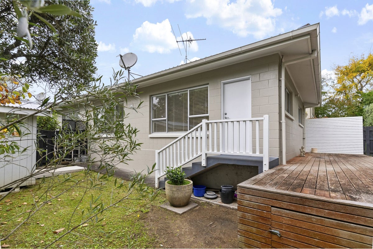 10/54 Finch Street, Western Springs, Auckland - Carousel 1