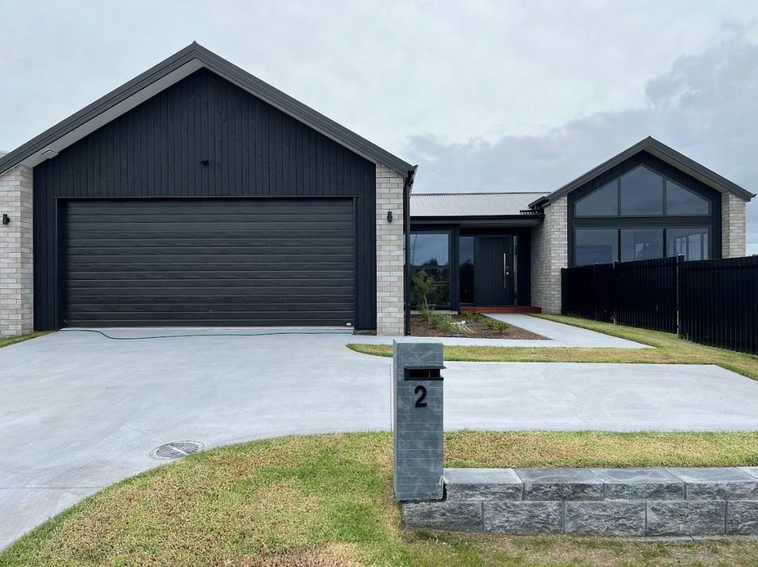 2 Rauiri Drive, One Tree Point, Whangarei - Carousel 1