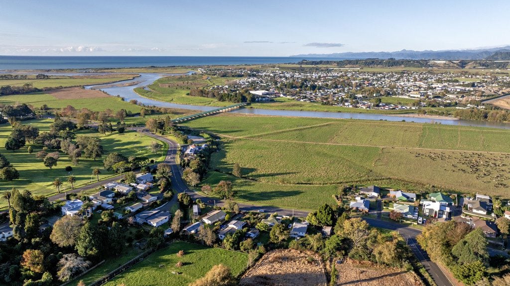 18 Woodlands Road, Opotiki, Opotiki - Carousel 40