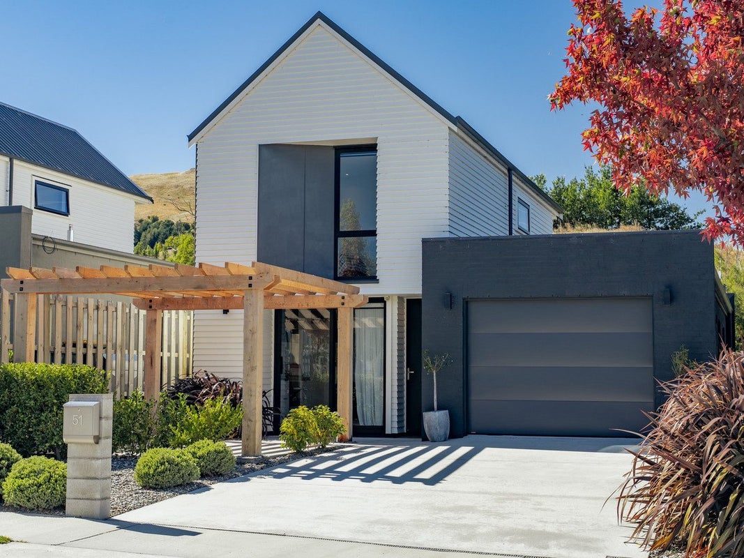 51 Red Cottage Drive, Lake Hayes, Queenstown - Carousel 1