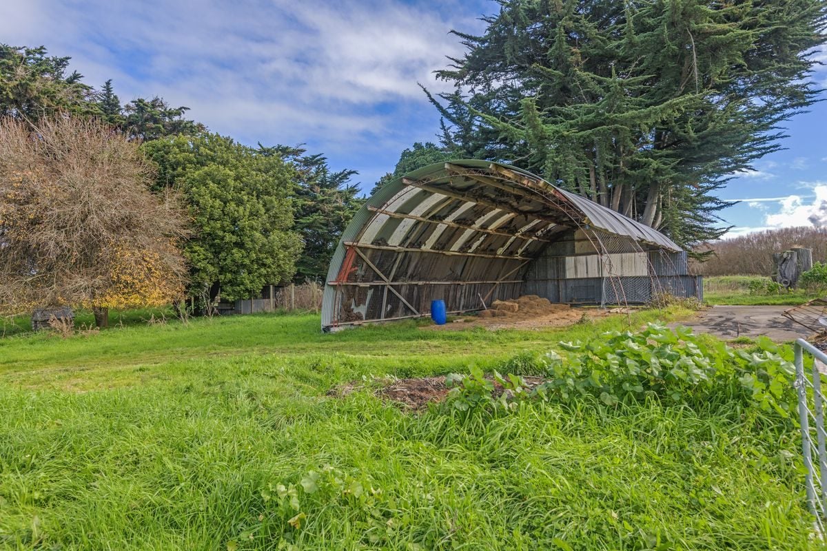 1508 Rangitikei Line, Newbury, Palmerston North - Carousel 21