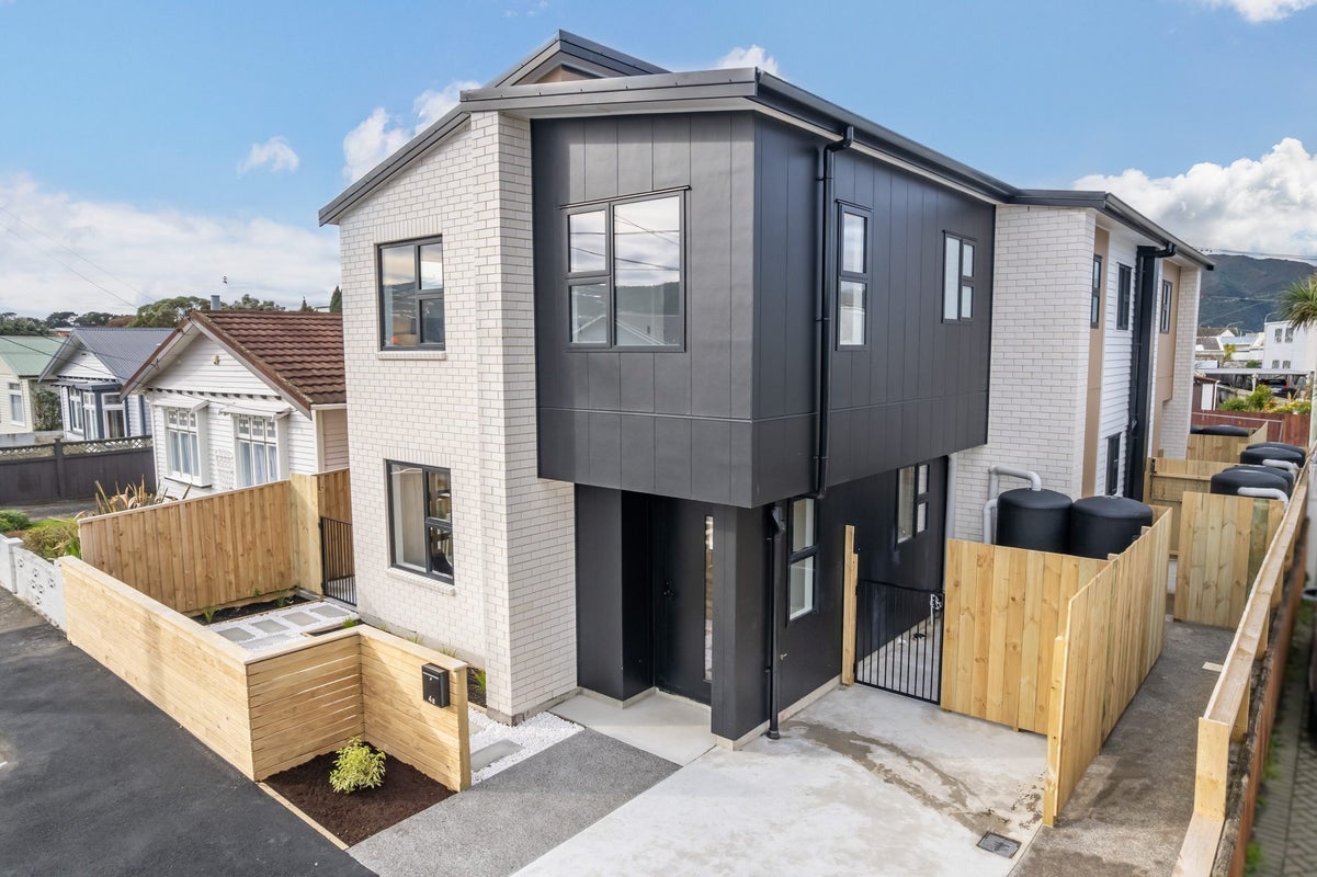4 Jessie Street, Petone, Lower Hutt - Carousel 1