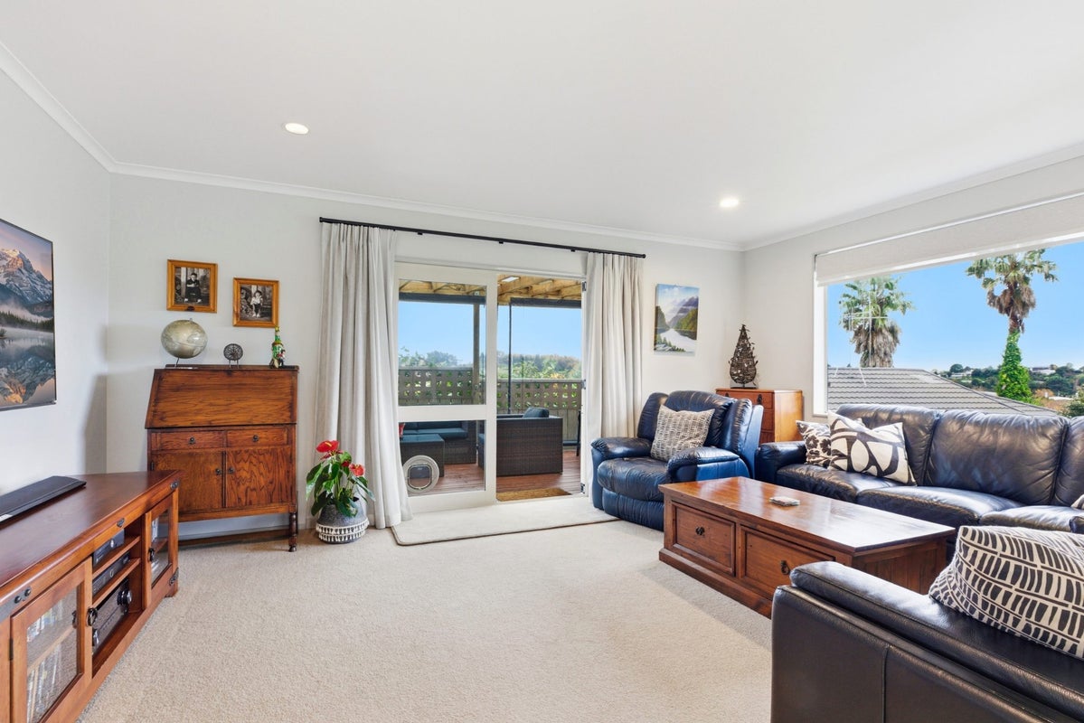 10B Taramea Rise, Pyes Pa, Tauranga - Carousel 2