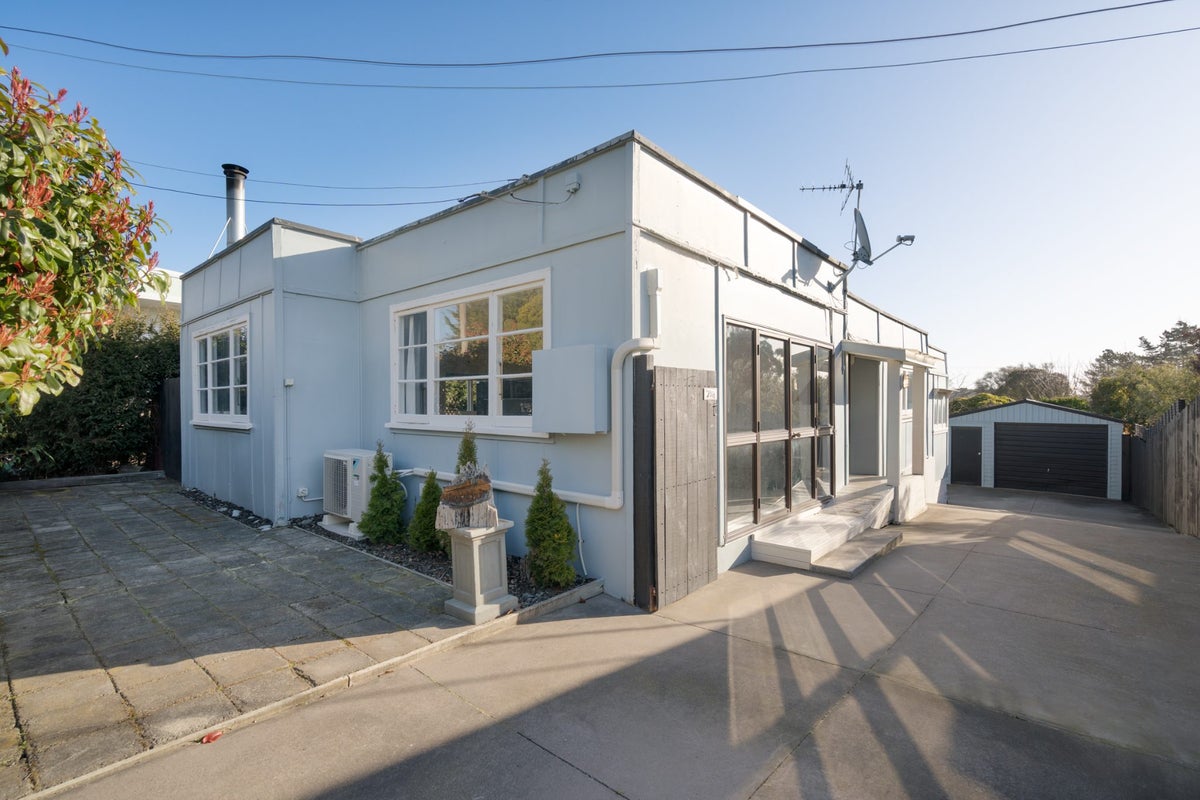 41 Batten Grove, The Pines Beach, The Pines Beach - Carousel 1