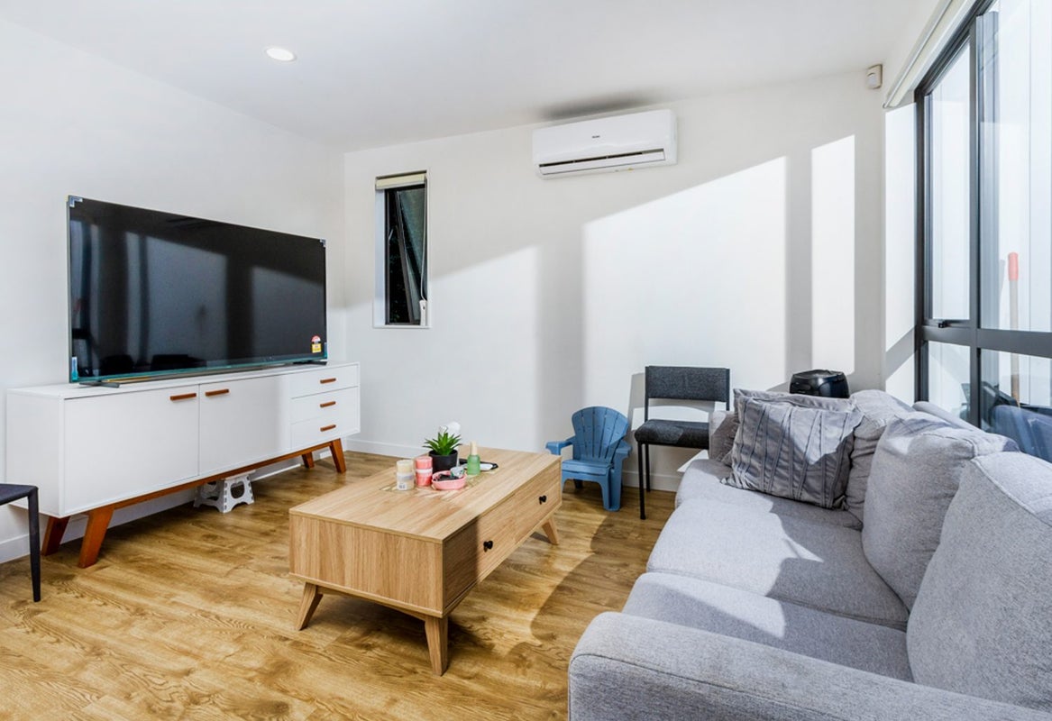 122C Lancaster Road, Beach Haven, Auckland - Carousel 2