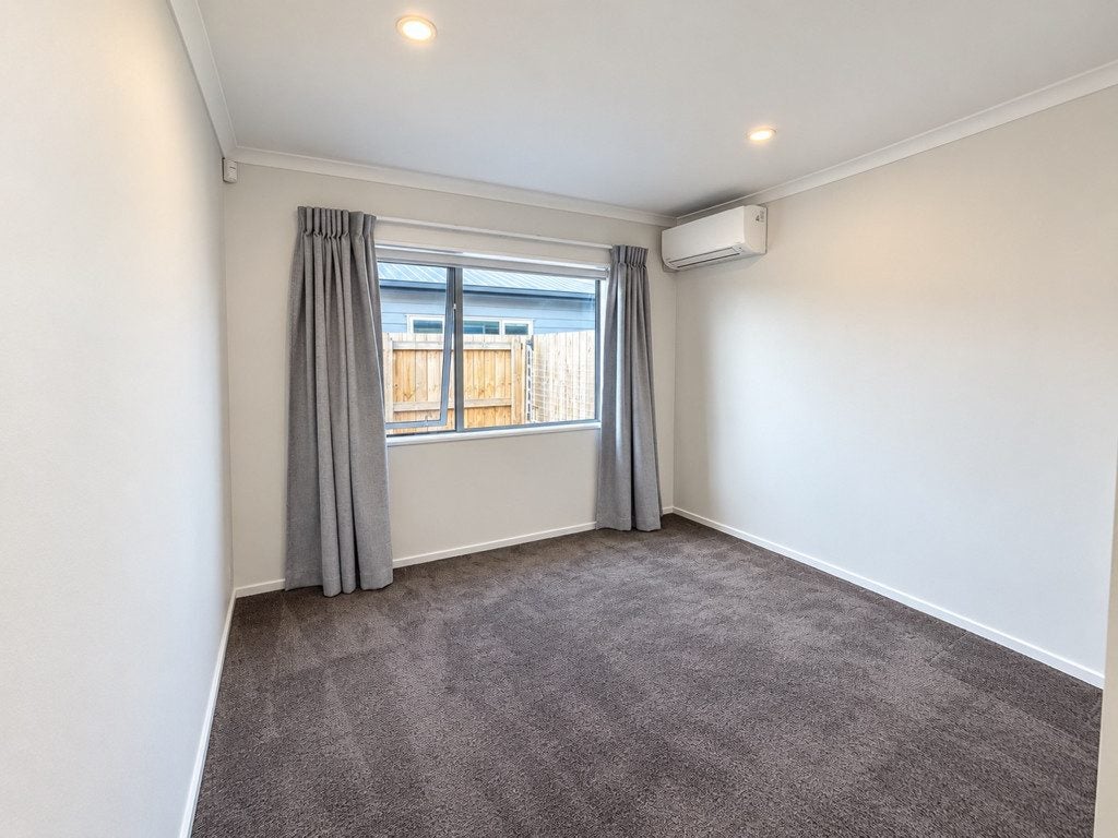 113 Kuaka Drive, Takanini, Auckland - Carousel 2