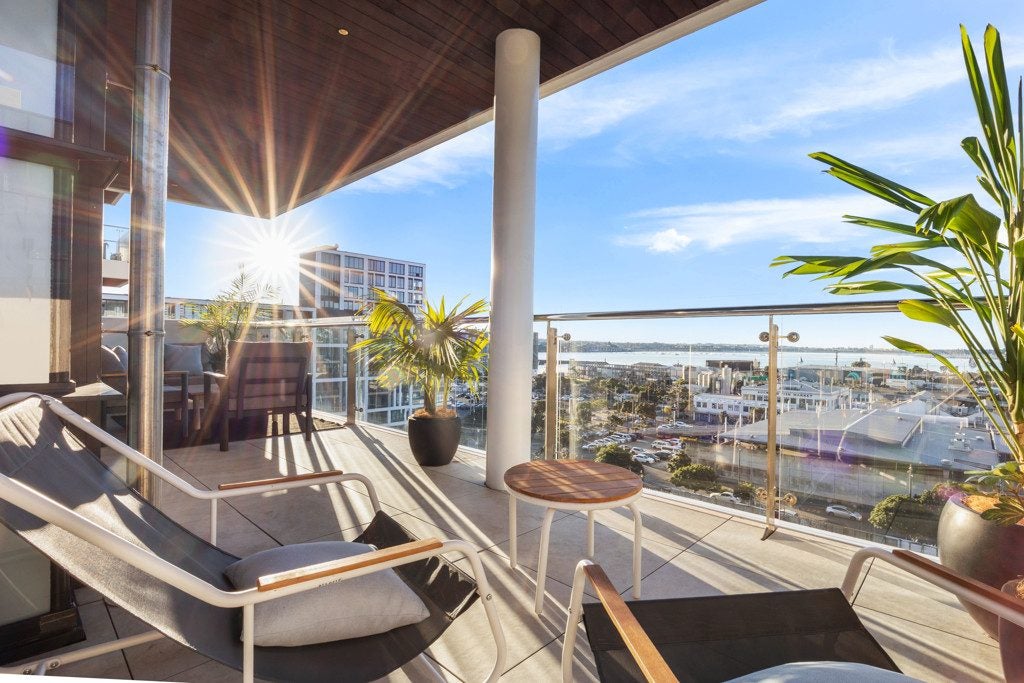 702/141 Pakenham Street West, Auckland Central, Auckland - Carousel 2