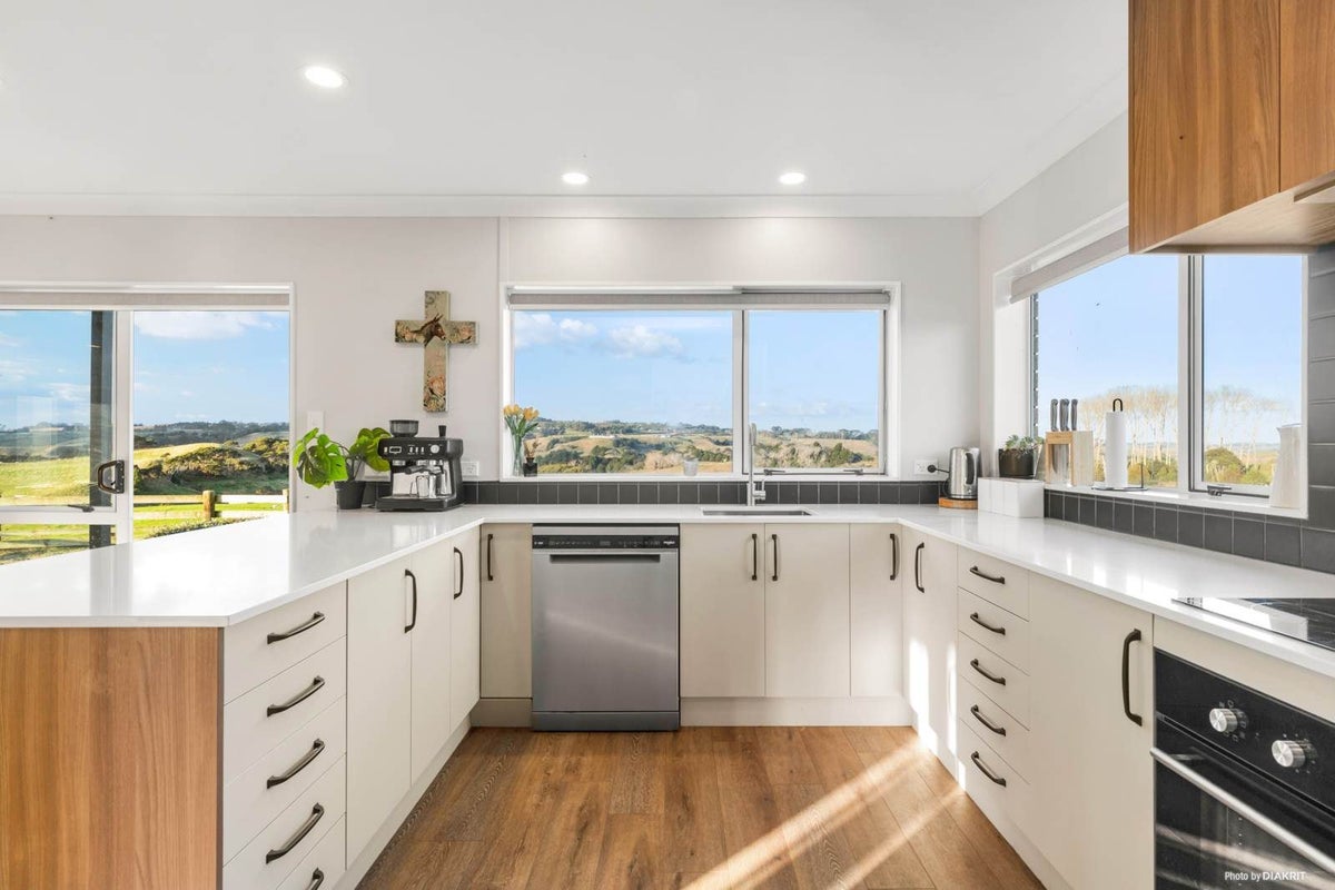 400 Ponganui Road, Onewhero, Tuakau - Carousel 2
