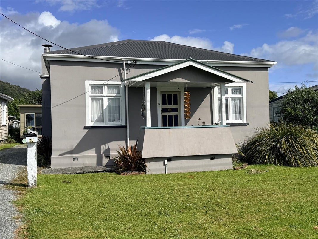 25 Richmond Street, Cobden, Greymouth - Carousel 1