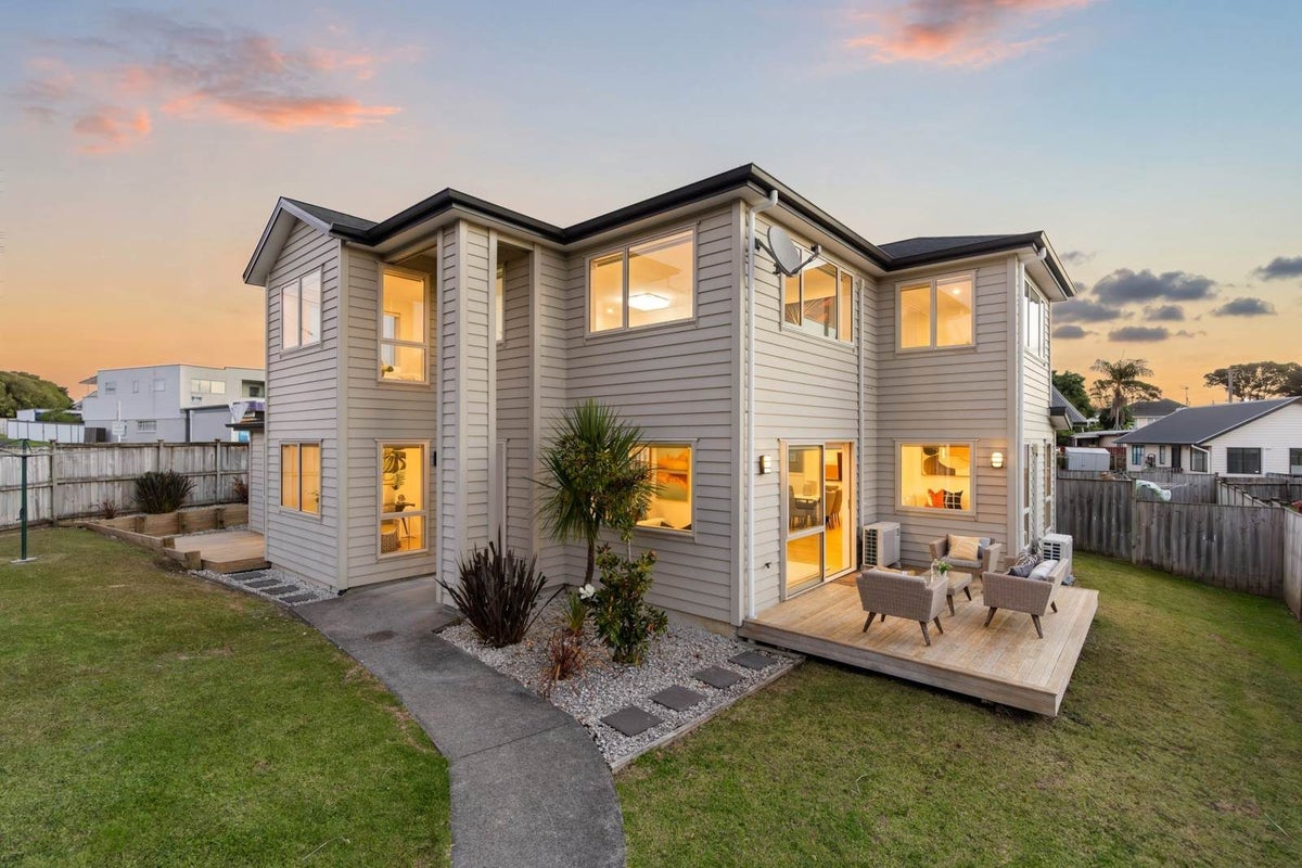 1 Barrys Road, Glendene, Auckland - Carousel 1