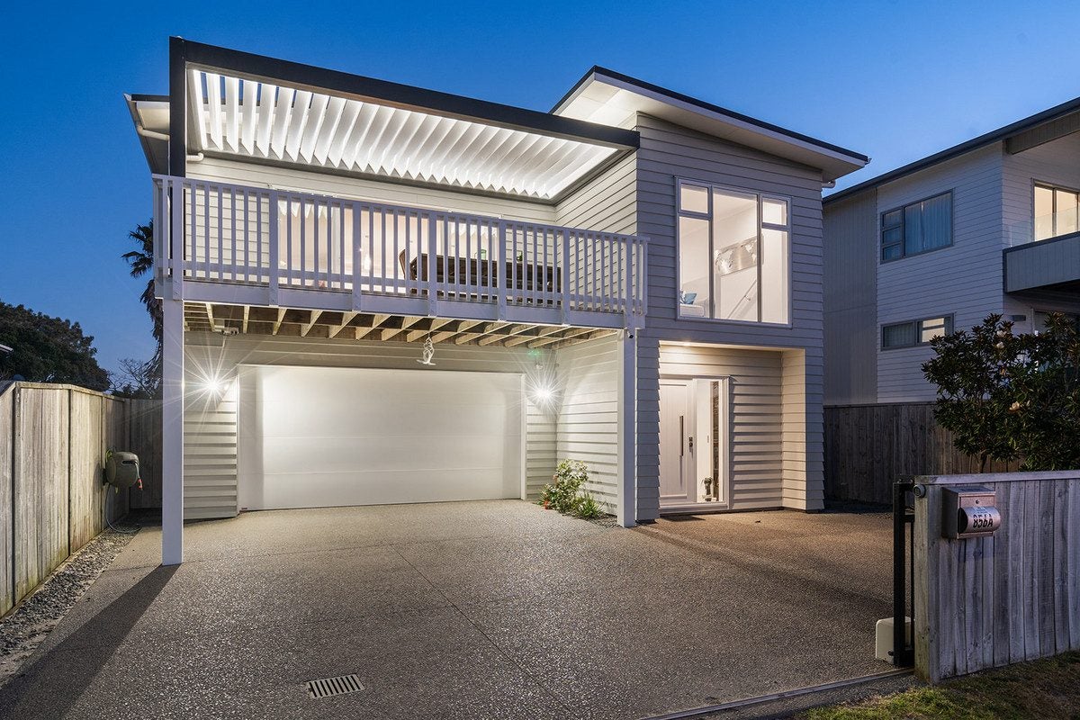 856A Papamoa Beach Road, Papamoa Beach, Papamoa - Carousel 1