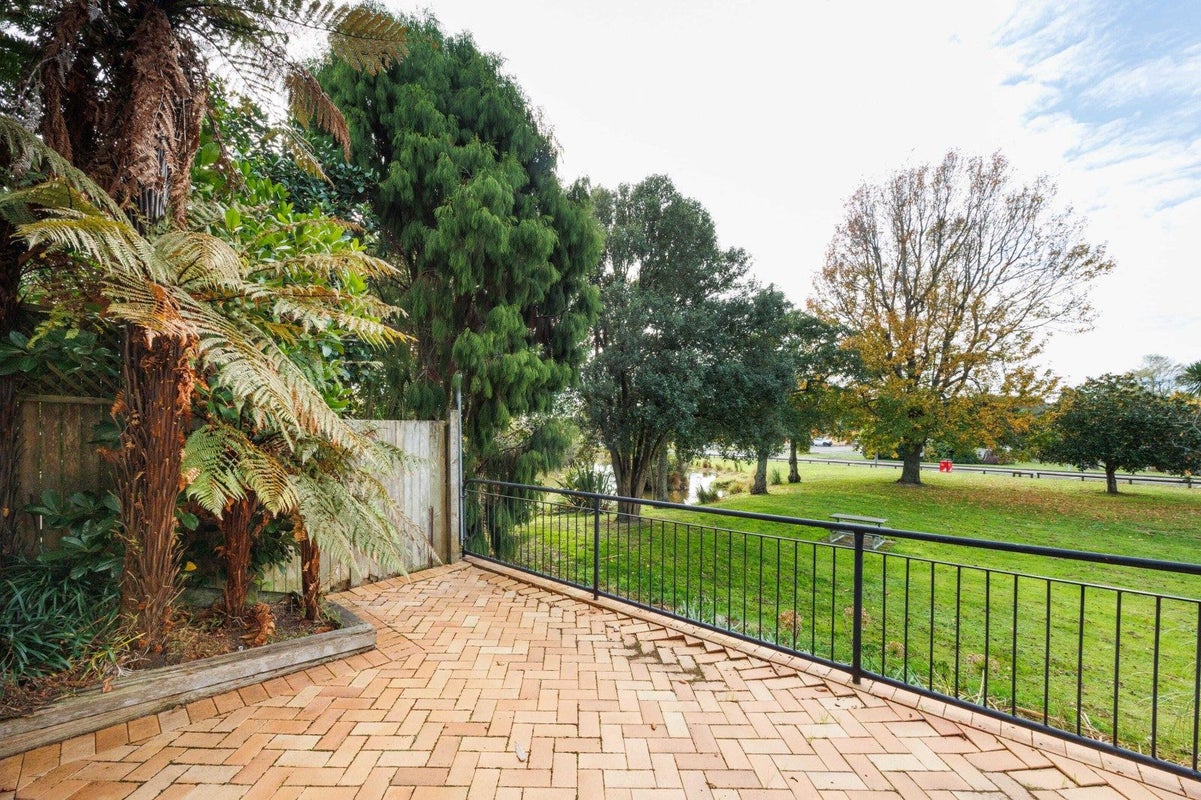 109 Jickell Street, Hokowhitu, Palmerston North - Carousel 2