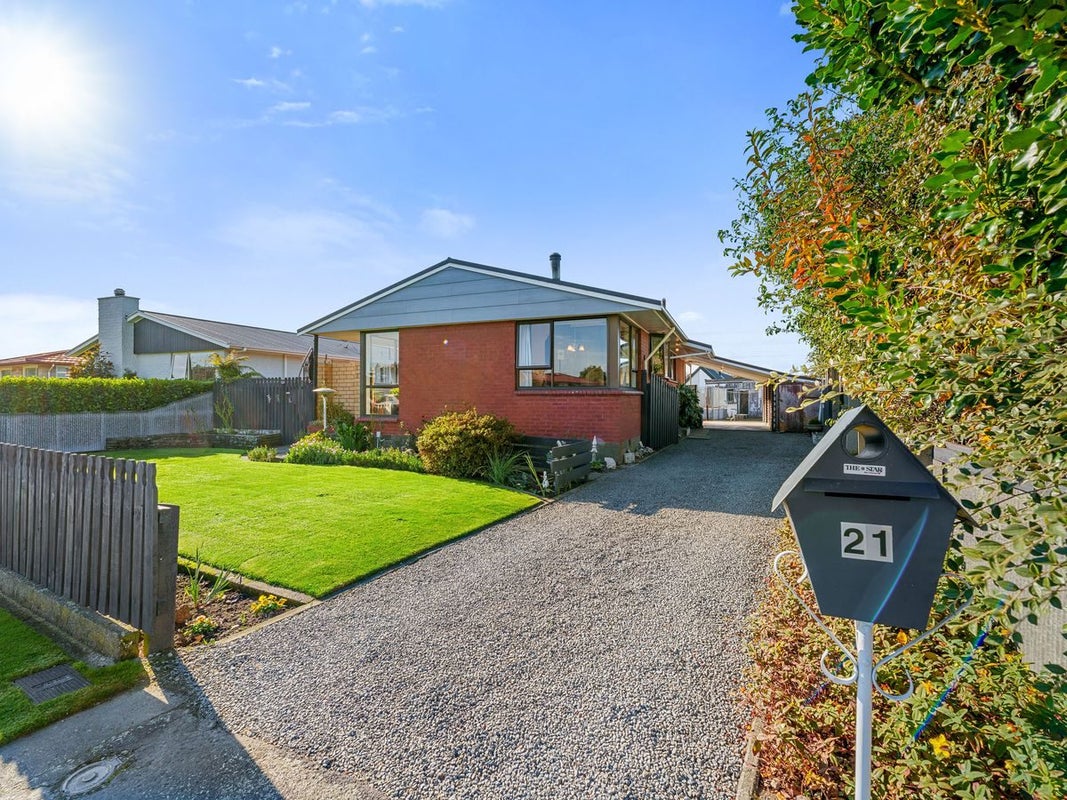 21 Montague Street, Islington, Christchurch - Carousel 2