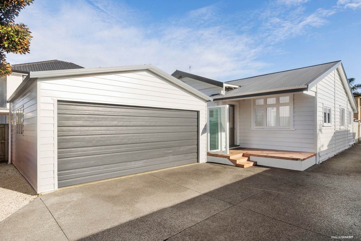 59 Ash Street, Avondale, Auckland - Carousel 1