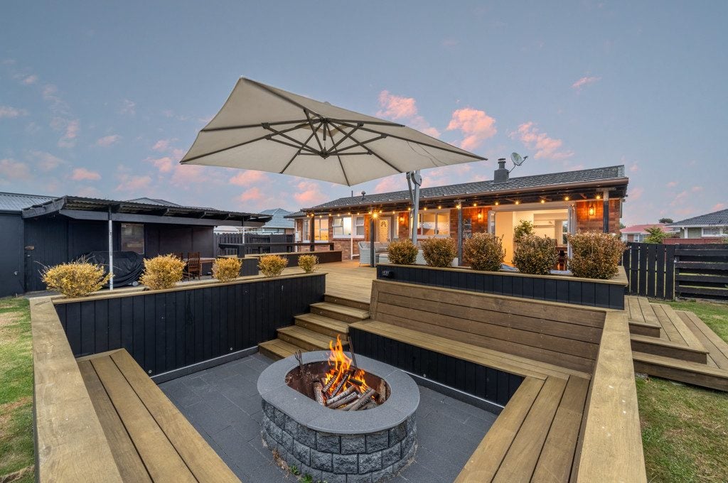 14 Holden Place, Manukau, Auckland - Carousel 1