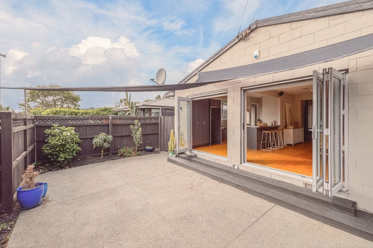 26 Larnach Street, Waimairi Beach, Christchurch - Carousel 2