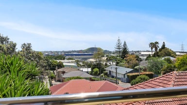 4/35 Ryburn Road, Mount Wellington, Auckland - Carousel 1