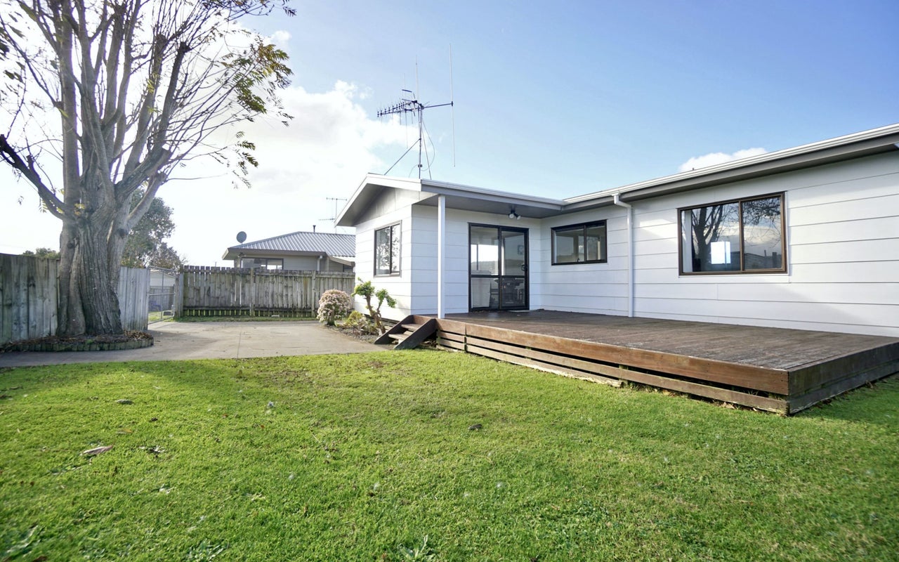 35A No 3 Road, Te Puke, Te Puke - Carousel 1