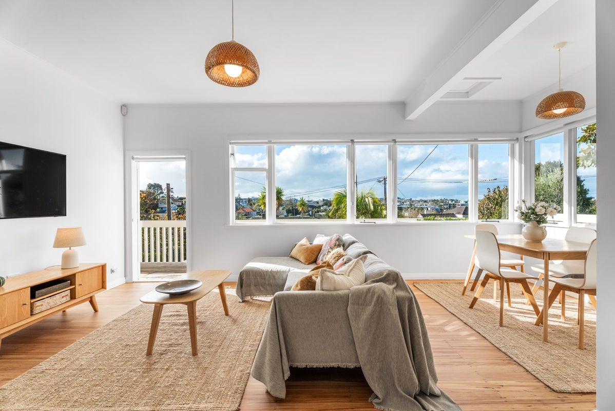 7 Wahanui Road, Greenlane, Auckland - Carousel 2