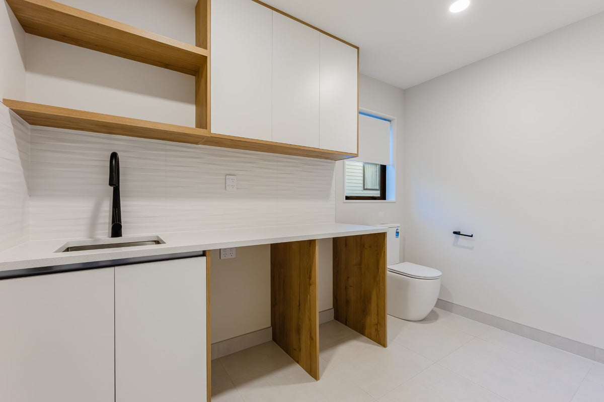10D Cranston Street, Torbay, Auckland - Carousel 10