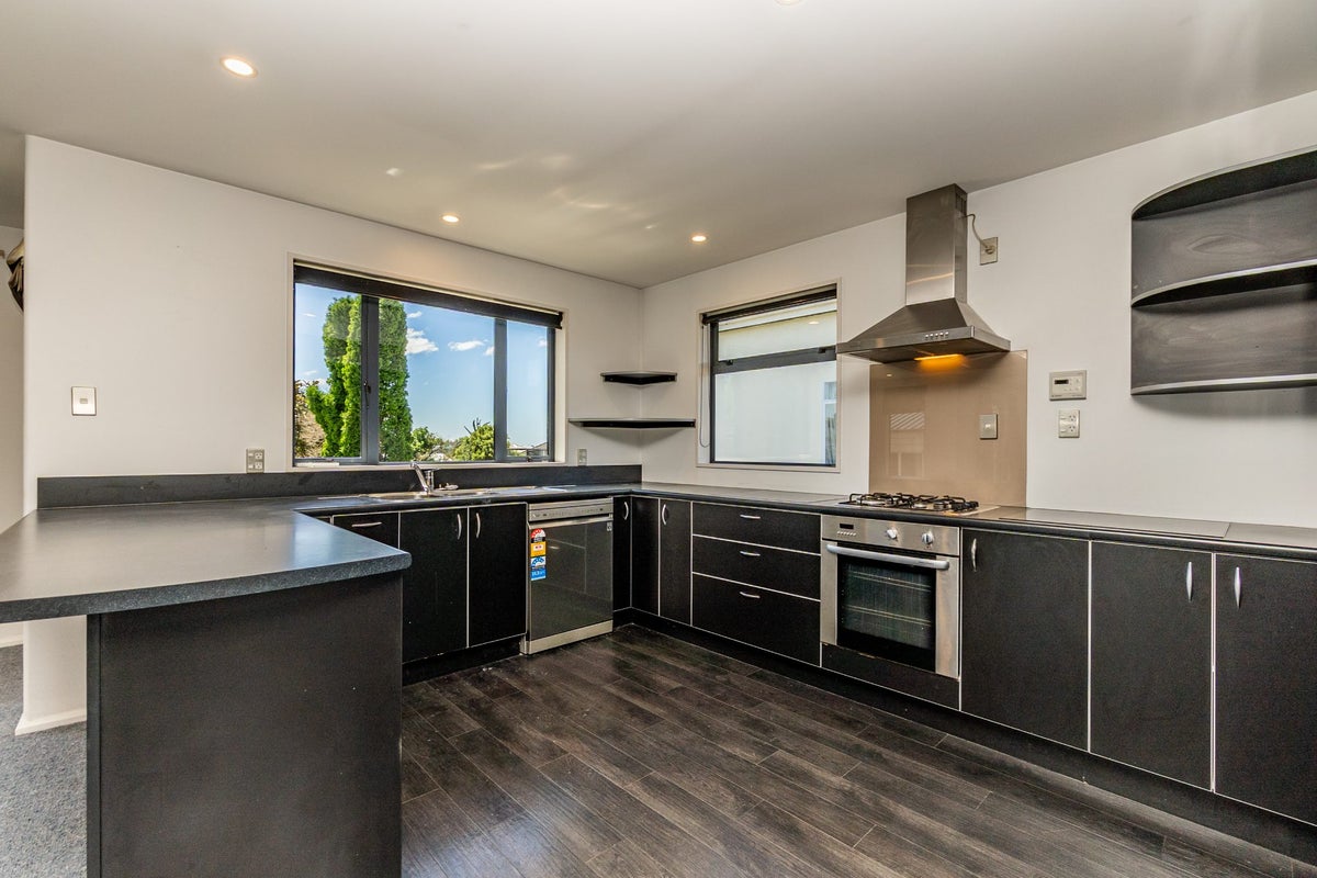 193 North Street, West End, Timaru - Carousel 2