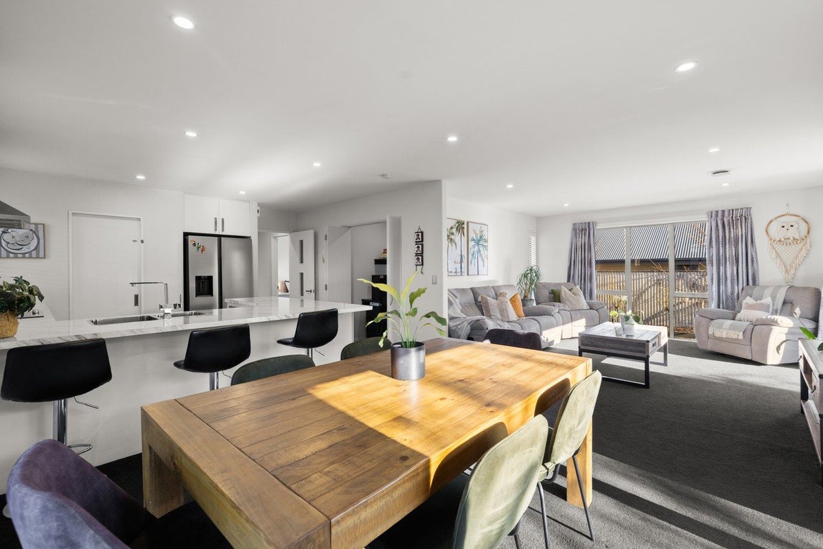 6 Newhaven Street, Burwood, Christchurch - Carousel 1