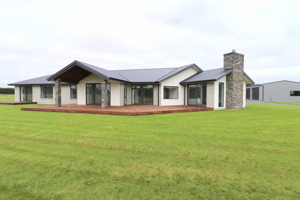 33 Billy Way, West Plains, Invercargill - Carousel 1