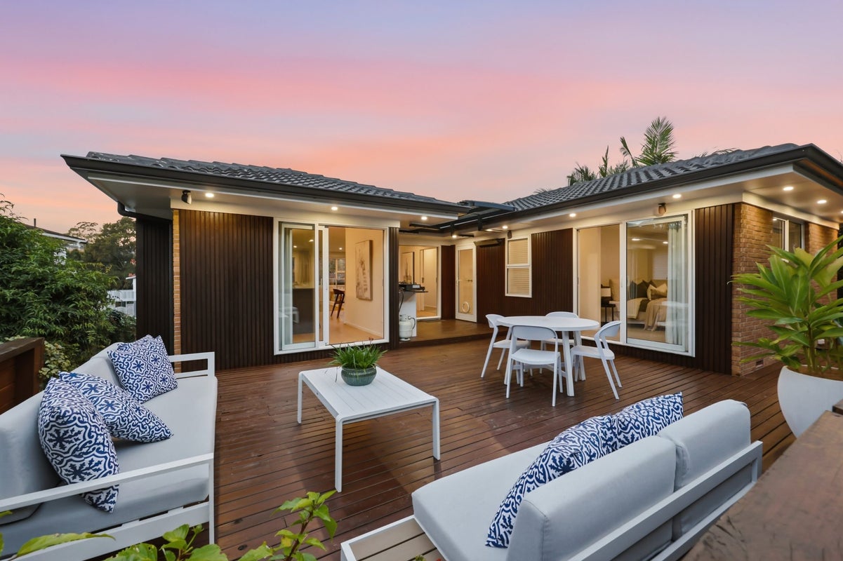 15 Keldale Place, Forrest Hill, Auckland - Carousel 2